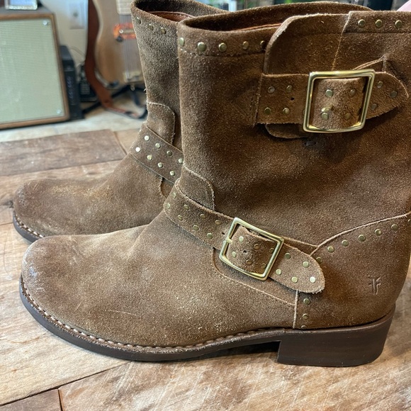 Brown Frye Vicky Stud Suede Engineer Boot Size 9.5 - Picture 4 of 7